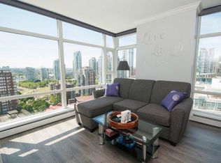 1199 Marinaside Cres #2206, Vancouver, BC V6Z2Y2