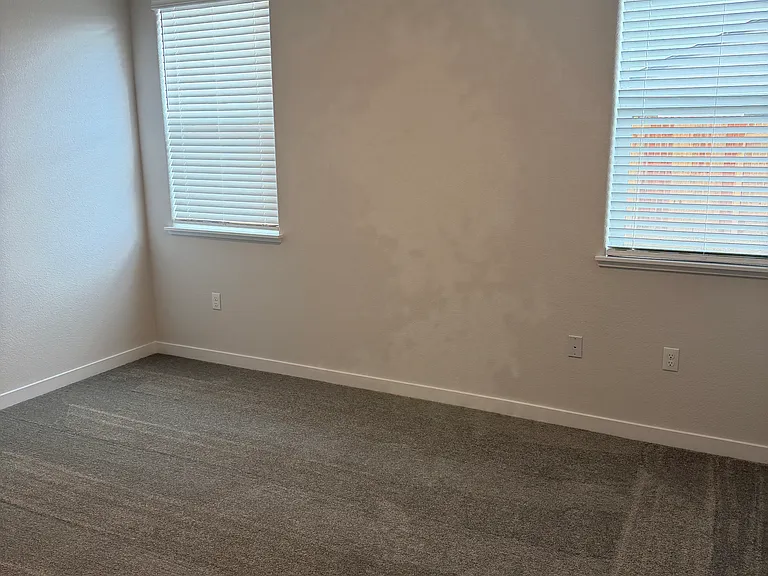 2704 Contour Way — Photo 10