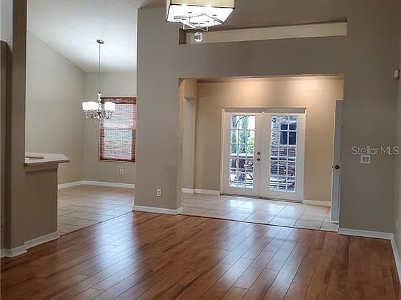 4th image of 345 Lake Amberleigh Dr