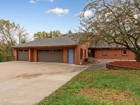 3 Island Heights Ct NE, Pine Island, MN 55963