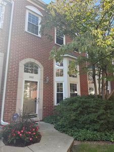 162 S Georgetown Sq, Royal Oak, MI, 48067