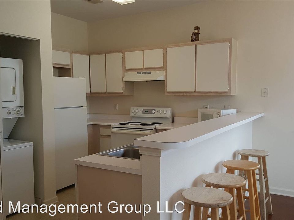 2nd image of 1306 River Oaks Dr Unit F