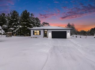 2081 Country Estate Ln, Traverse City, MI 49684