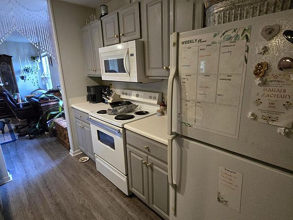5th image of 802 Bryce Court #D