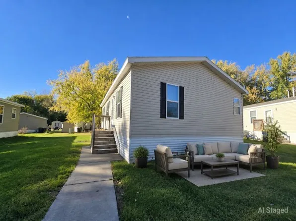511 Juliet Dr #161, Lakeville, MN 55044
