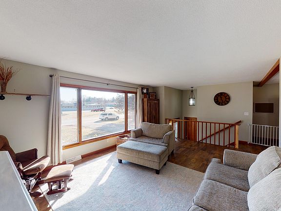 4th image of 20958 W Gale Ave