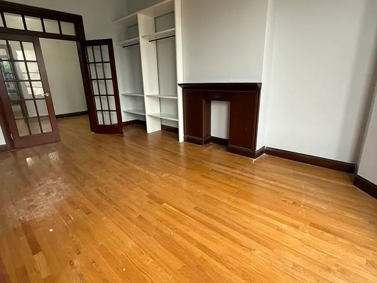 100 Cornelia St #3 — Photo 7