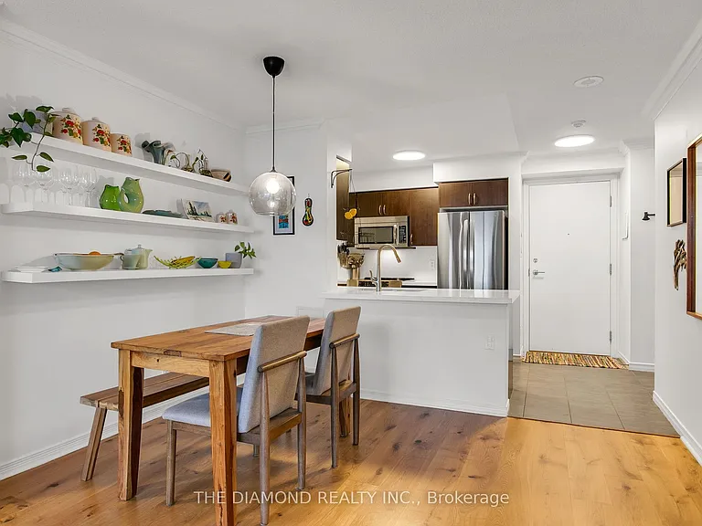 61 Heintzman St #1501 — Photo 15