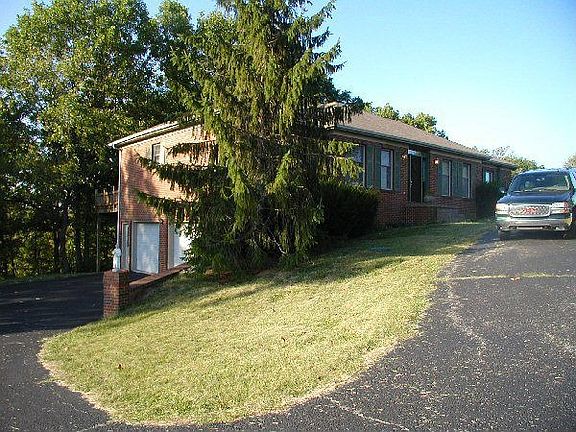 Oversized 2 car garage