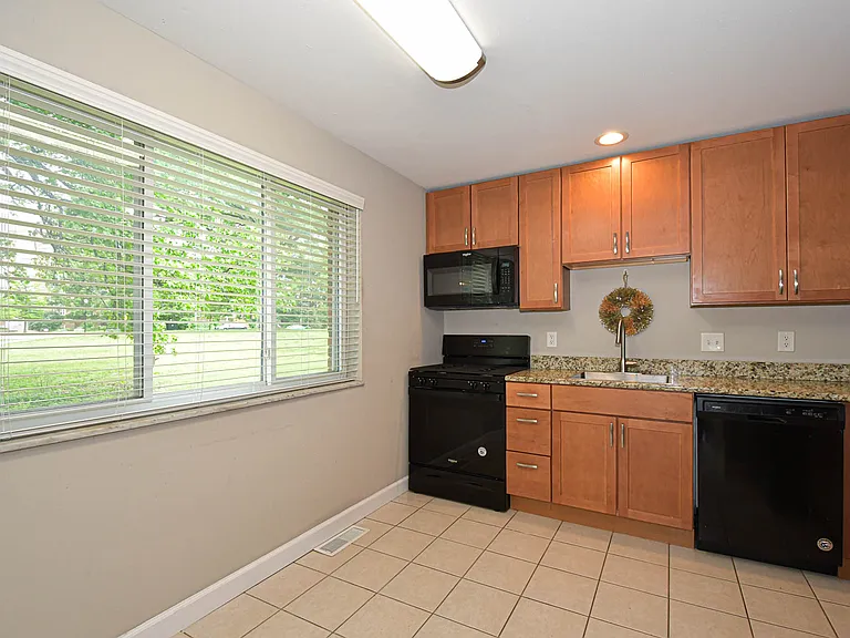 7359 Balson Ave — Photo 12