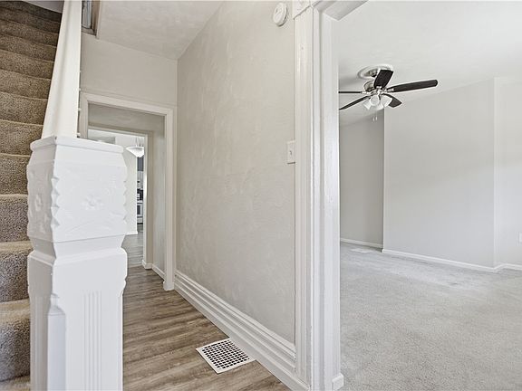 5th image of 559 Spruce St