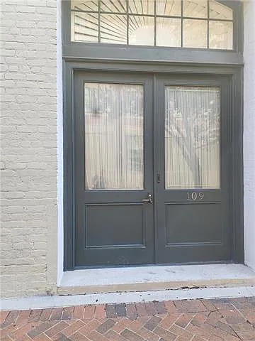 Building Photo - 700 Commerce St #109