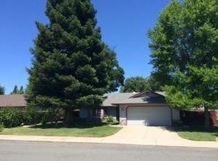 6640 Waterford Dr, Redding, CA 96001