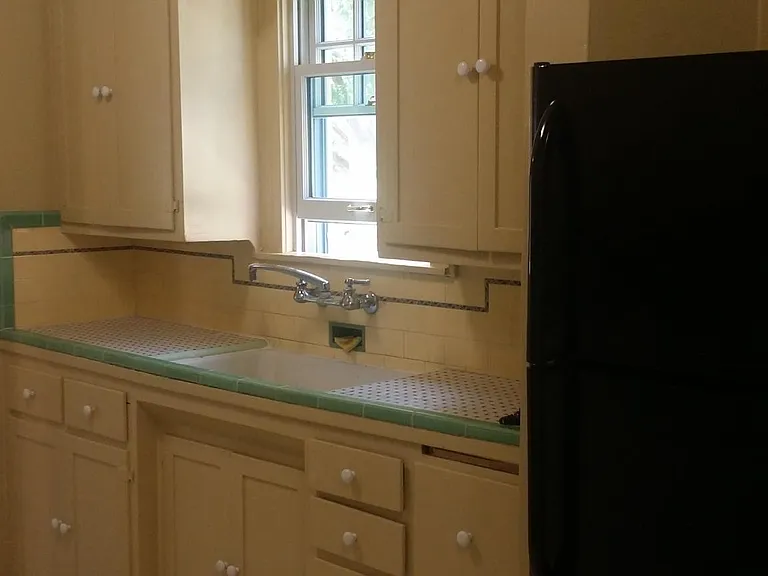 401 Hermosa Dr NE — Photo 11