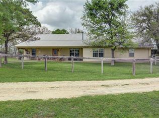 689 High Grove Rd, Cedar Creek, TX 78612