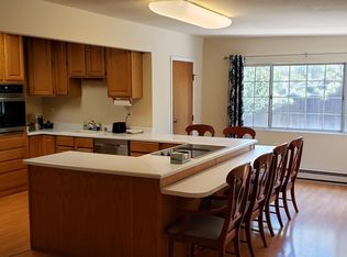 120 Crescent Ave, Portola Valley, CA 94028
