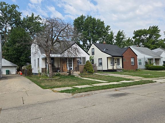 2nd image of 22781 Normandy Ave