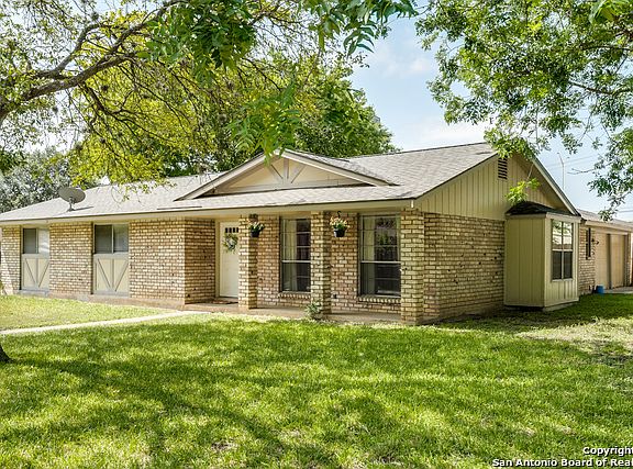 2nd image of 101 Cordoba Cir