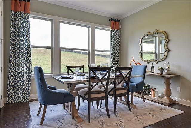 2nd image of 1008 Shimmering Way