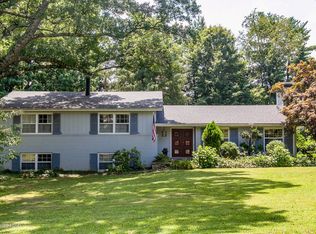 5818 Brittany Woods Cir, Louisville, KY 40222