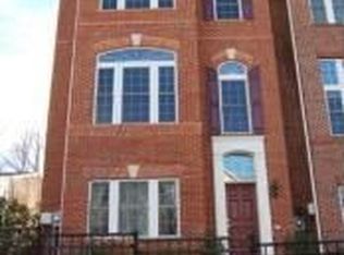 12254 Water Elm Ln, Fairfax, VA 22030