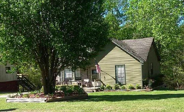 1st image of 5704 Desoto Dr