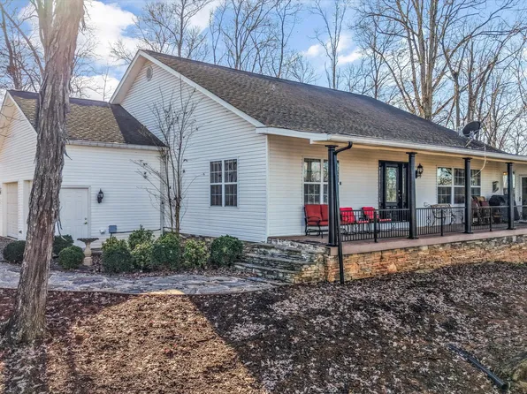 2993 Quarry Hollow Rd, Friendsville, TN 37737