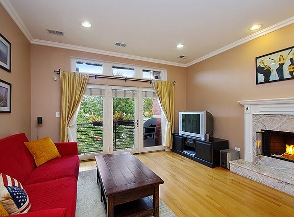 4th image of 4226 N Ashland Ave APT 3A