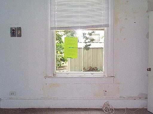 2nd image of 523 CHIPINQUE ST