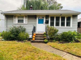 7112 Northcote Ave, Hammond, IN 46324