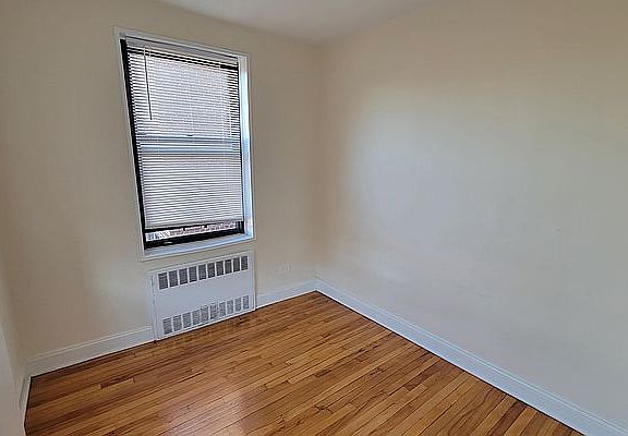 5th image of 34-21 77th St #5