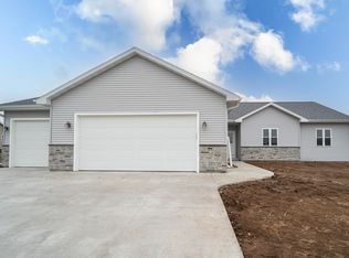 1118 Cassy Ln, Chilton, WI 53014