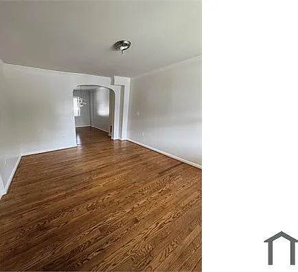 3 bed, $2,500 — Photo 1