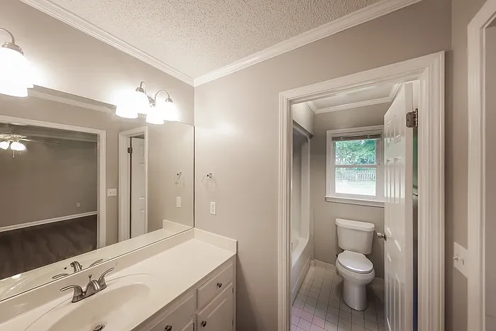 10415 Shadowview Rd — Photo 8