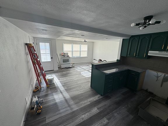 4th image of 602 NE Orchard Dr