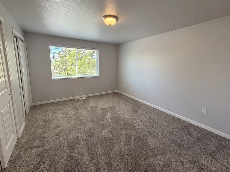 319 Thoma St #A — Photo 16