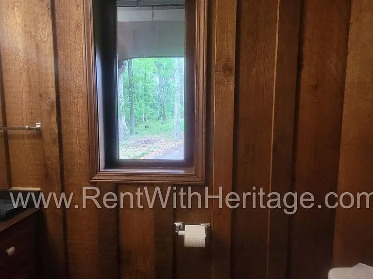 1050 Flamingo Dr — Photo 27