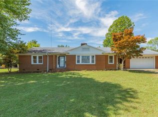 160 Hinkle Rd, Lexington, NC 27295