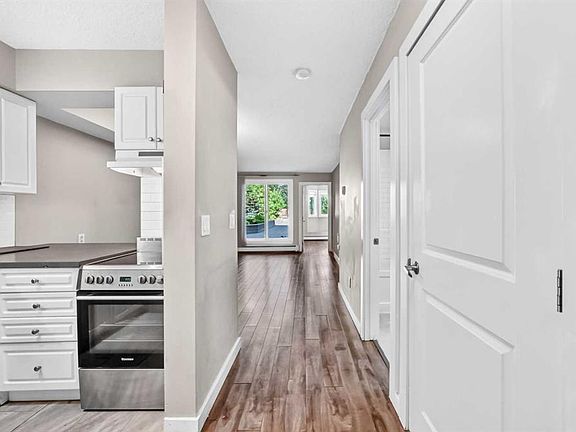 4th image of 2204 1st St SW #111