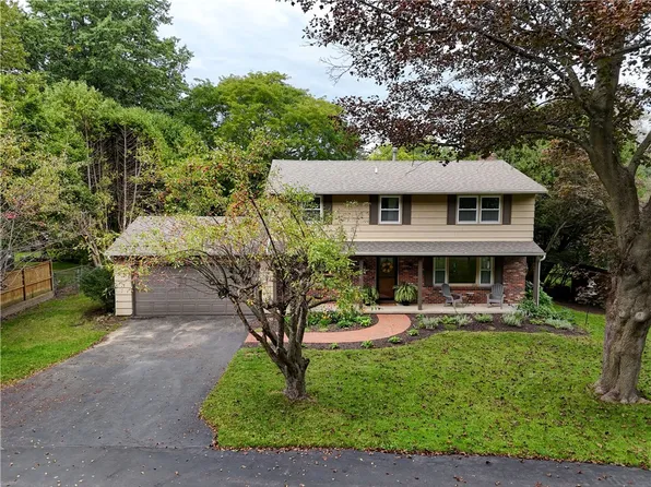 1179 Moseley Rd, Victor, NY 14564