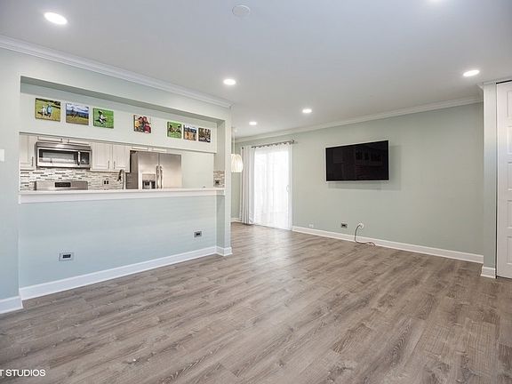 5th image of 1471 Cornell Ct
