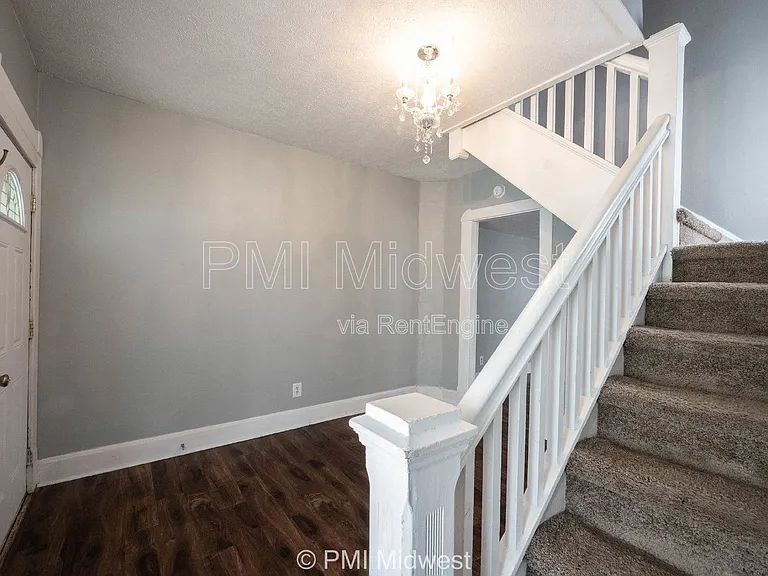 1604 E Kelly St — Photo 6