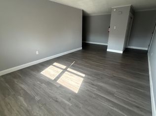 400 Main St #8, Royersford, PA 19468