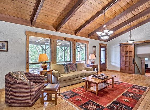5th image of 4751 Chateau Ln