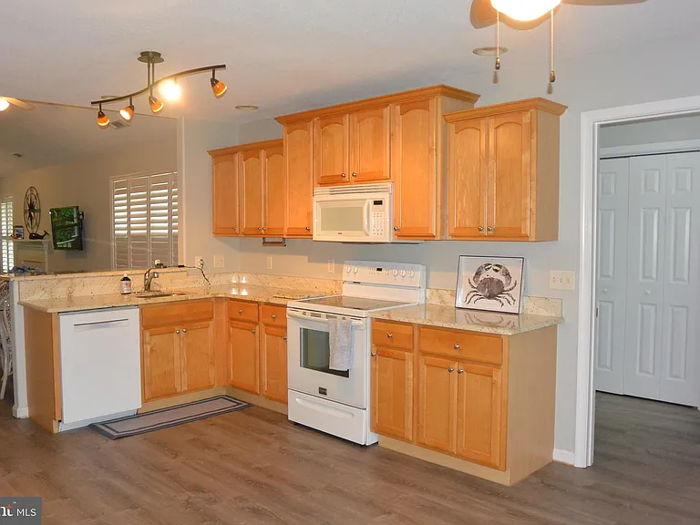 33718 Chatham Way — Photo 21