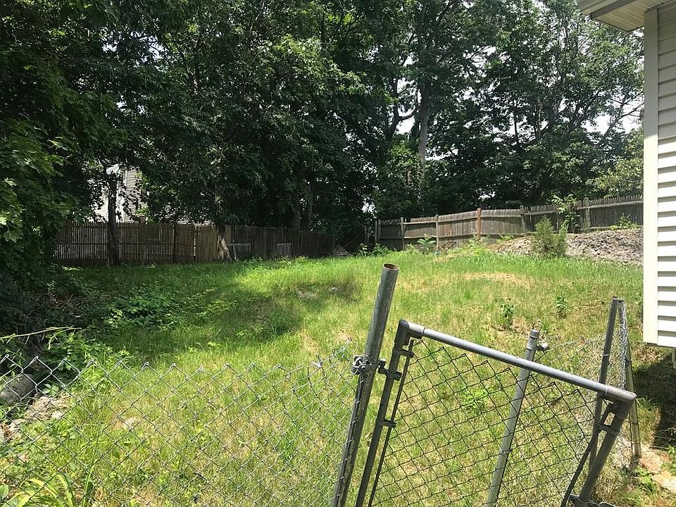 2nd image of 31 Grandview St
