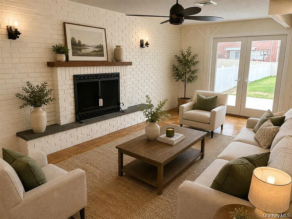 4 bed, 2.5 bath, 2236 sqft, $7,300 — Photo 3