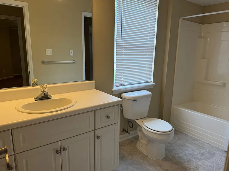 303 Hazelnut Dr — Photo 7