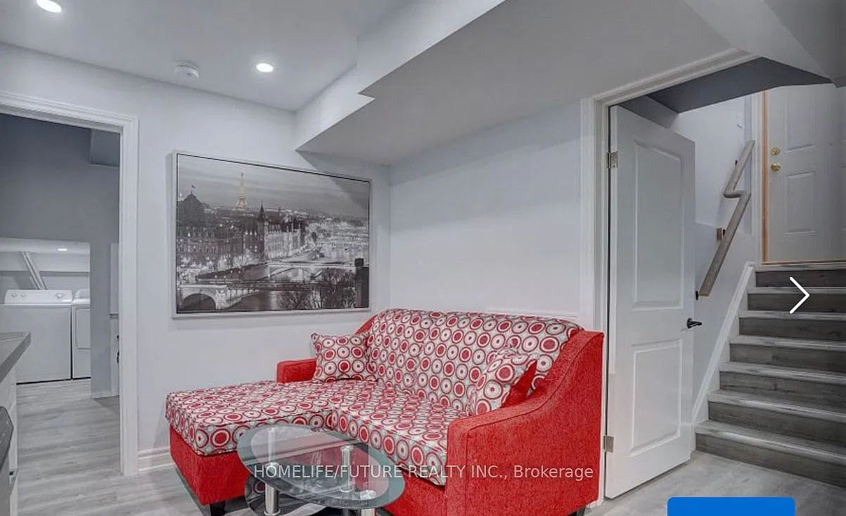 3 bed, $1,700 — Photo 4