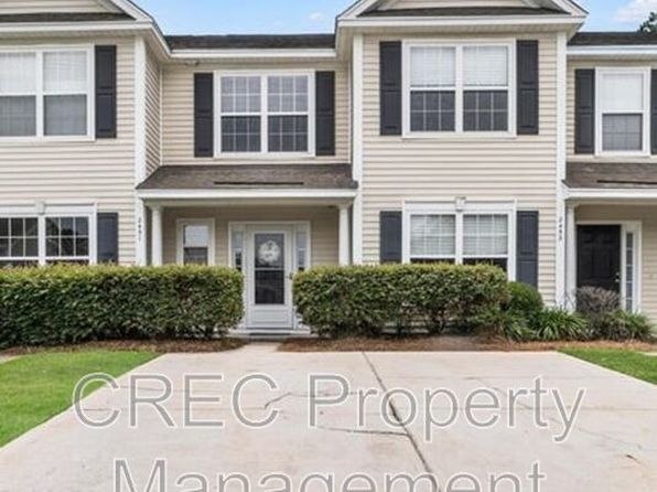 2451 Scholar Ln